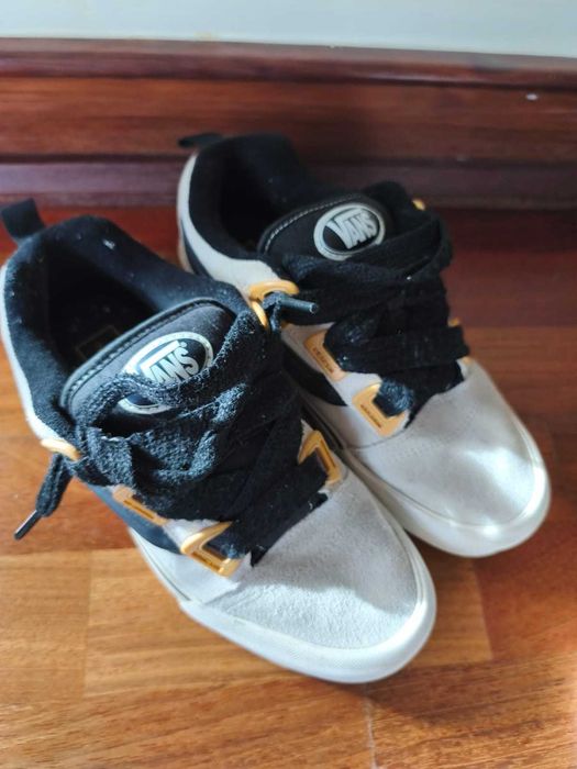 Ténis Vans knu skool tamanho 40