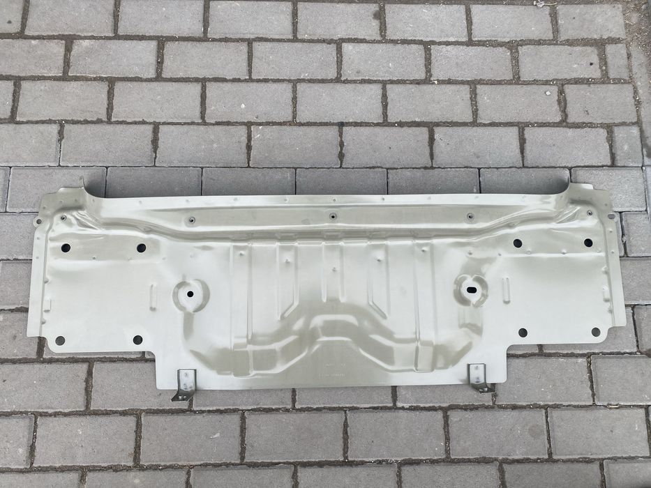 Панель задняя Tesla Model 3