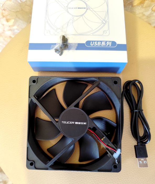 Вентилятор 5V USB Кулер 12×12×2.5см