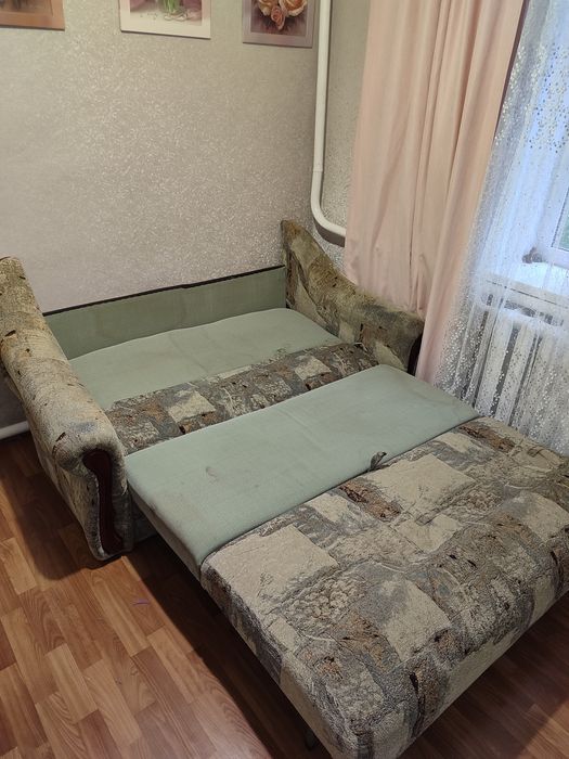 Продам диван дешево