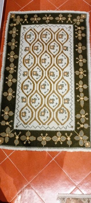 Tapete em ponto de arraiolos