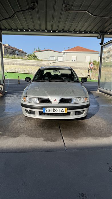 Mitsubishi carisma