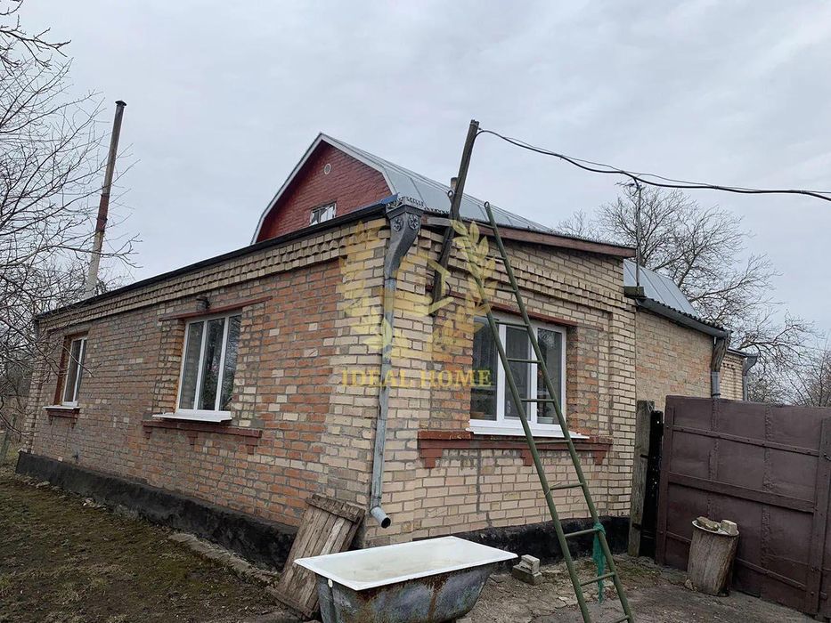 Продаж просторого цегляного будинку 4 кімн., 94 м², с.Кодаки