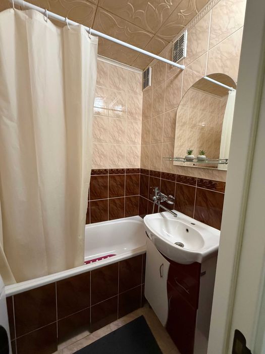 Продаж 3-кімнатної квартири з якісним ремонтом. Євгена Коновальця, 10