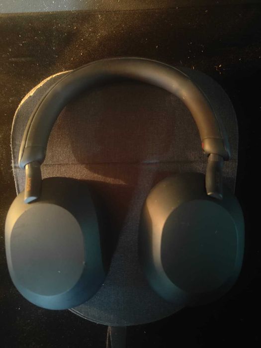 Sony WH-1000XM5 — Auscultadores