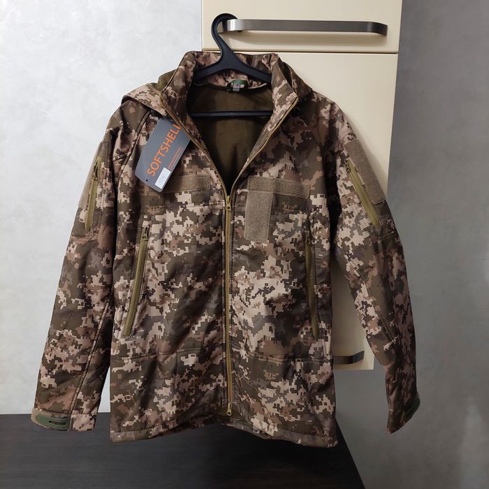 Куртка нова, демісезон (софтшел) 50/4