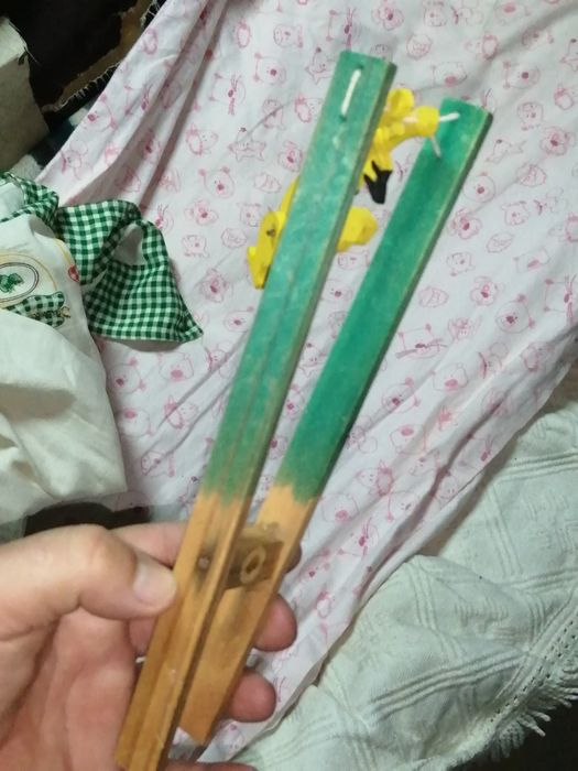 Jogo Antigo em Madeira gatinho dar cambalhotas