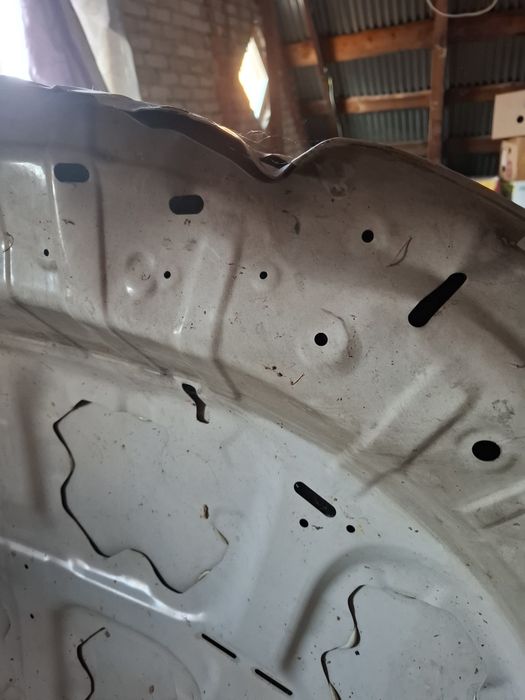 Оригінальний капот форестер