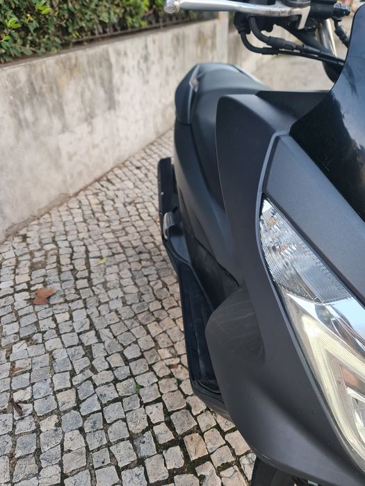 Honda Pcx 125 cc ( troco )