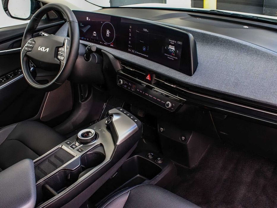 Kia EV6 Wind      2023
