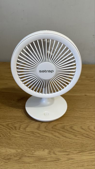 Настільний вентилятор портативний