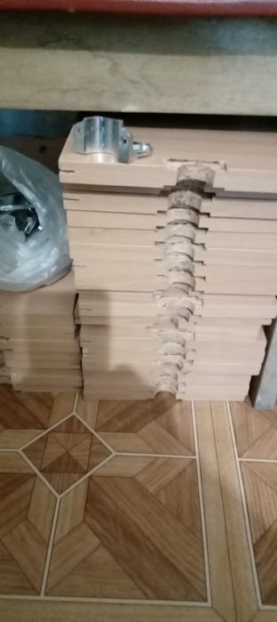 Продам большую  полку из нерж. труб 2.70 висота
