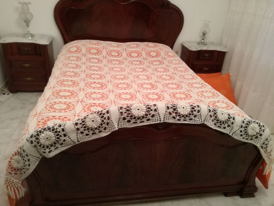 Colcha em Crochet para Cama + 2 Almofadas