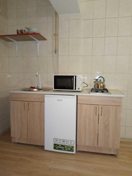 Квартира в центрі подобово 600 грн., погодинно 300. Документи