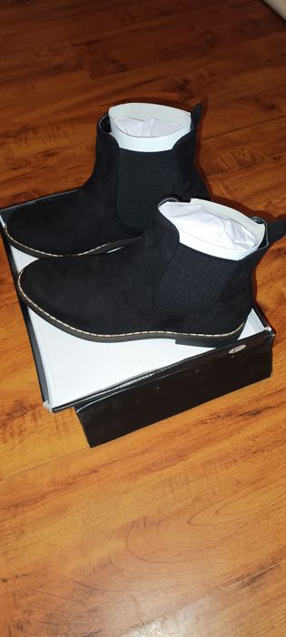 Botki wiosenne czarne zamszu roz. 38 nowe