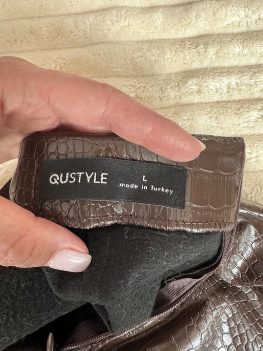 Спідниці в дуже гарному стані