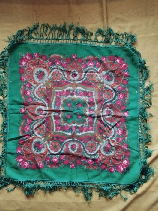 Платки шерстяные, времён СССР.