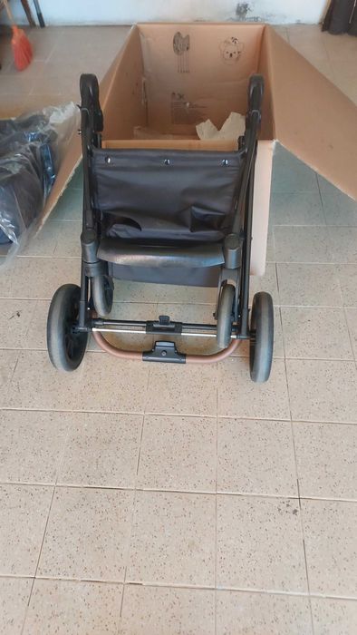 Carrinho de bebé TRIO