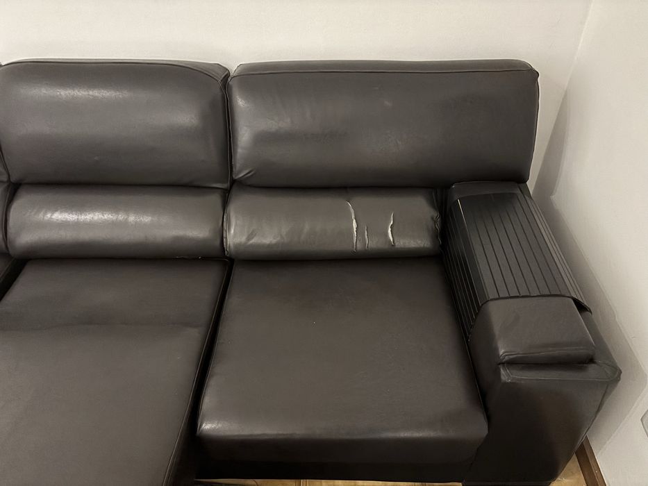 Sofá Chaise Longue Preto Moderno – Muito Estimado e Confortável