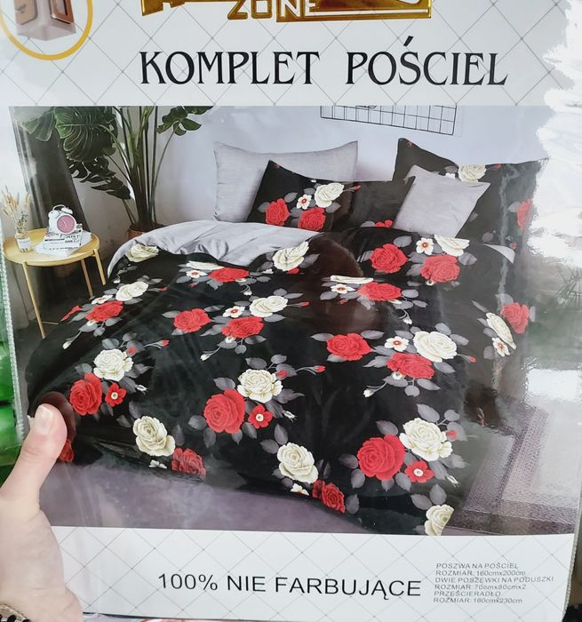 Czarna pościel w kwiaty róże 4 elementy