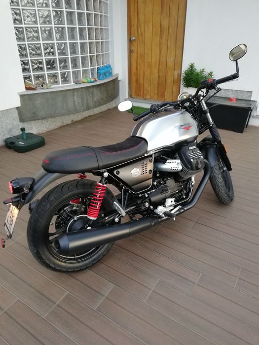 Moto Guzzi V7stone S 750