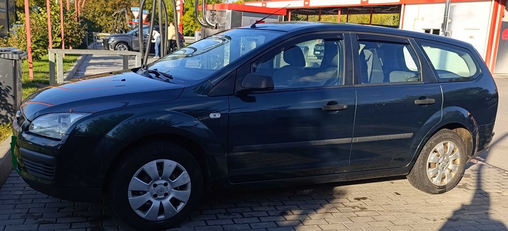 Продаж автомобіля FORD