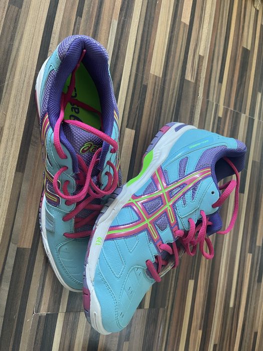 Buty adidasy Asics nowe  kolor jak na foto