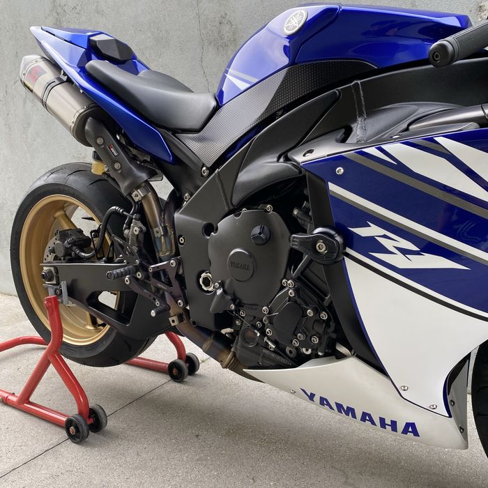 Yamaha R1 Crossplane