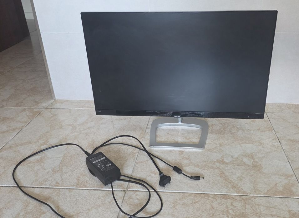 Monitor Philips 246E - Excelente estado (HDMI / DVI / VGA)