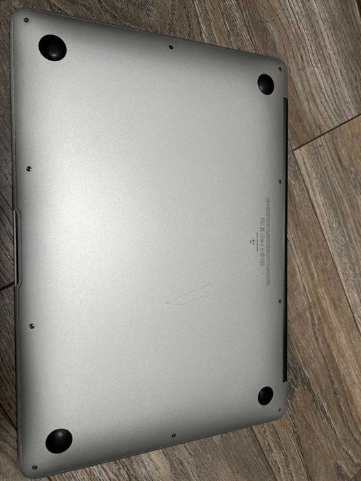 macbook air 2010 Silver , 128
