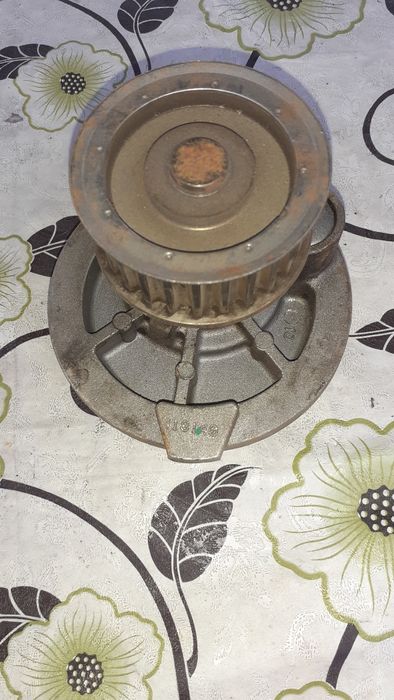 Помпа шевроле лачетті 1.8 sed стан працюе