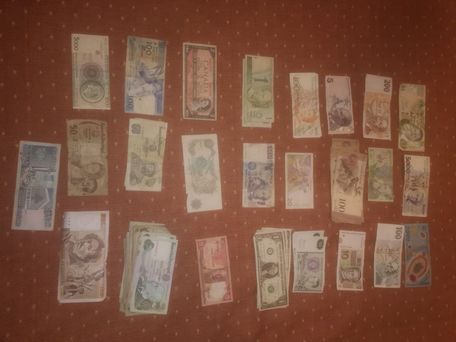 Moedas e notas de coleção