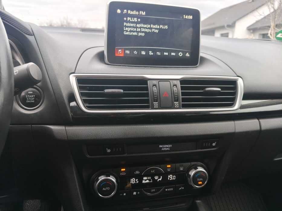 Okazja. Mazda 3 rok 2015,  2.2 disel uszkodzony silnik