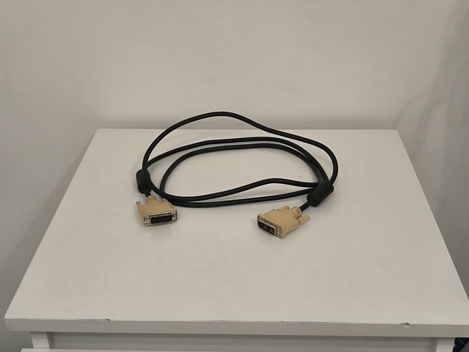 Kabel cyfrowy DVI-D Dual Link 1,8m ekranowany z filtrami ferrytowymi