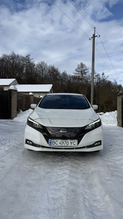 Nissan leaf 24-го року