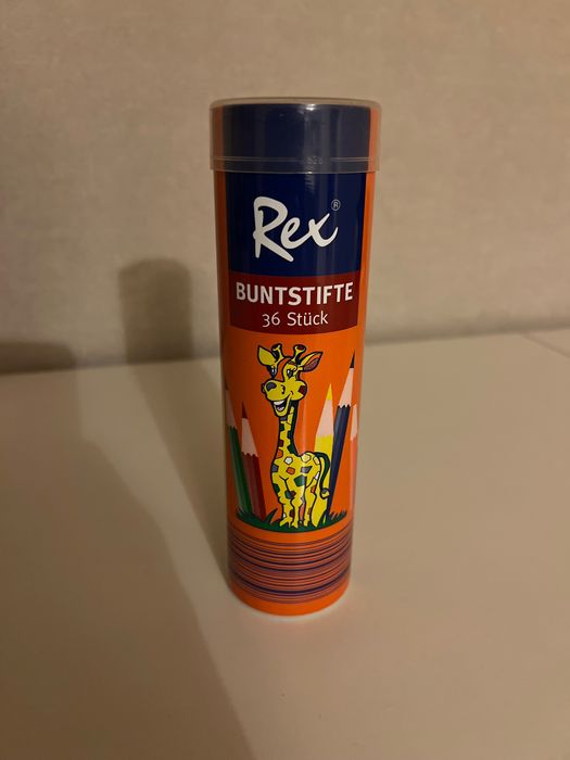 набір олівців 36 шт повністю нові