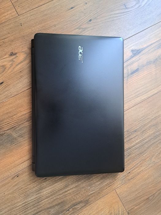 Laptop Acer Aspire e1-510