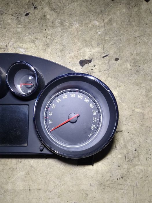 Licznik 2.0cdti opel Insignia A oryginał Europa