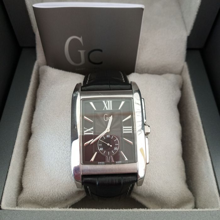 Годинник швейцарський Gc