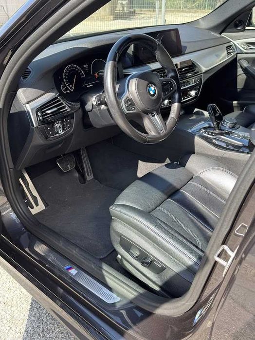Bmw  520d  pack M