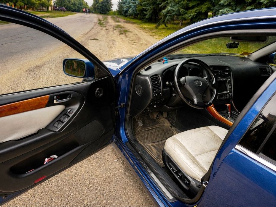 Продам lexus gs300