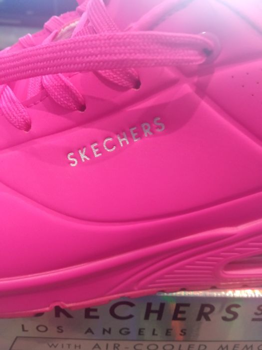 Ténis Sketchers Street Néon Número 39.5