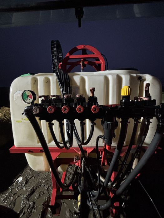 Opryskiwacz  bury perkoz