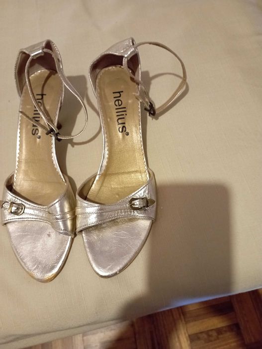 Sapatos de senhora