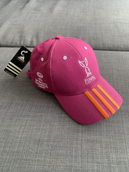 Chapéu Adidas Champions League 2014 Futebol Feminino