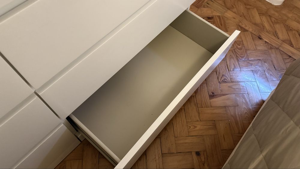 Cómoda branca com 6 gavetas (160 x 78 cm) - IKEA MALM