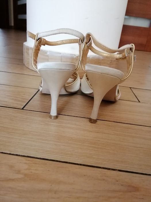 Sandałki ślubne Menbur rozm. 37 ok.24 cm