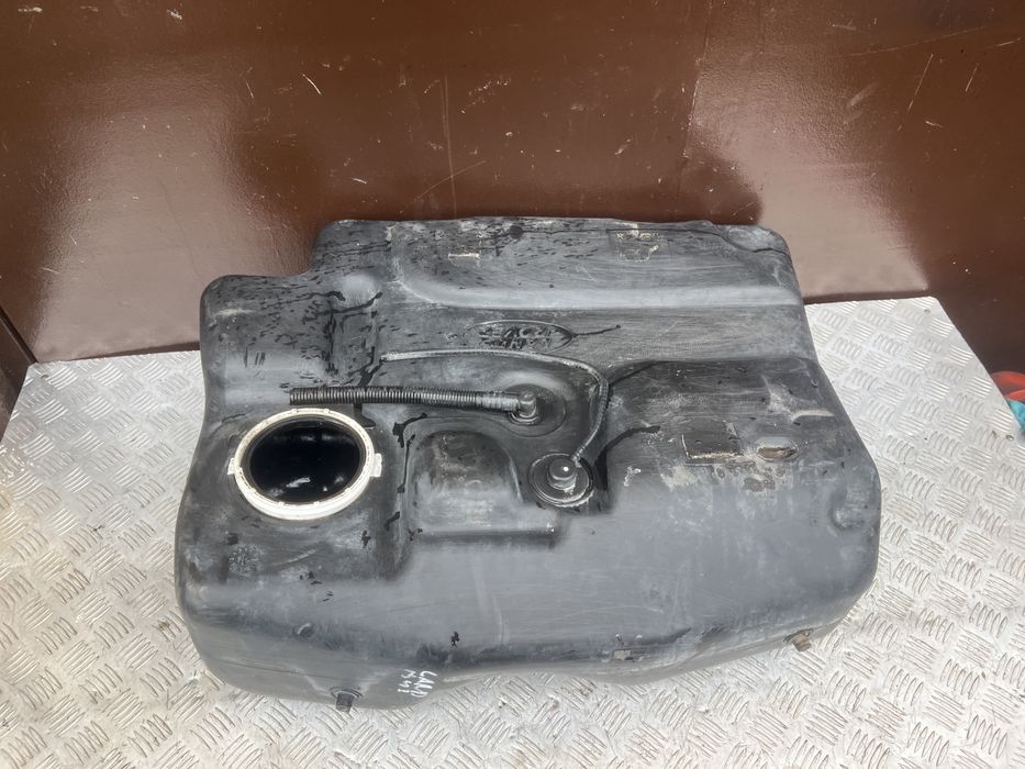 Бак бензобак Ланд ровер фриландер Land Rover freelander 04г