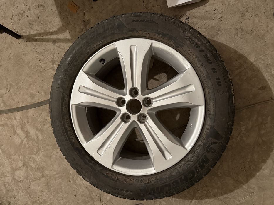 Запаска на Toyota Highlander