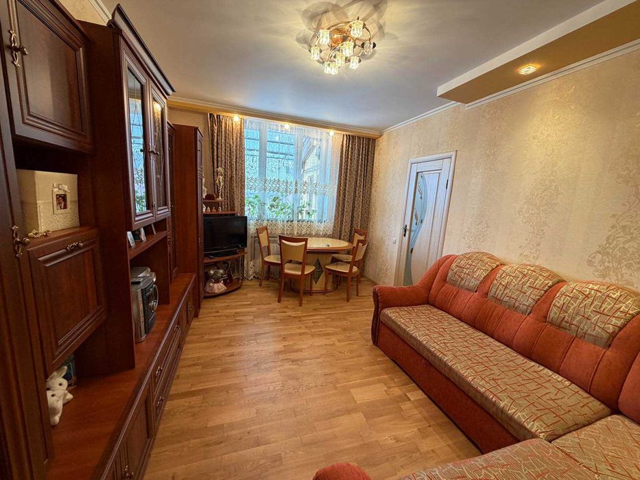 Продаж 1 кімнатної квартири, район "Бані" у м. Борислав!